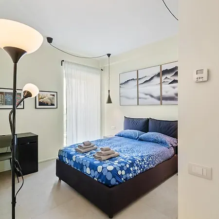 Railway Station 公寓